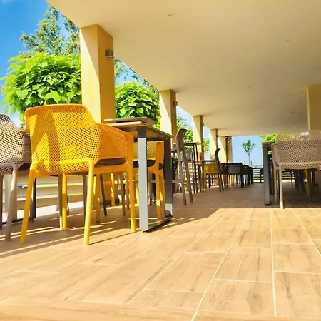 Restavracija In Prenocisca Carda