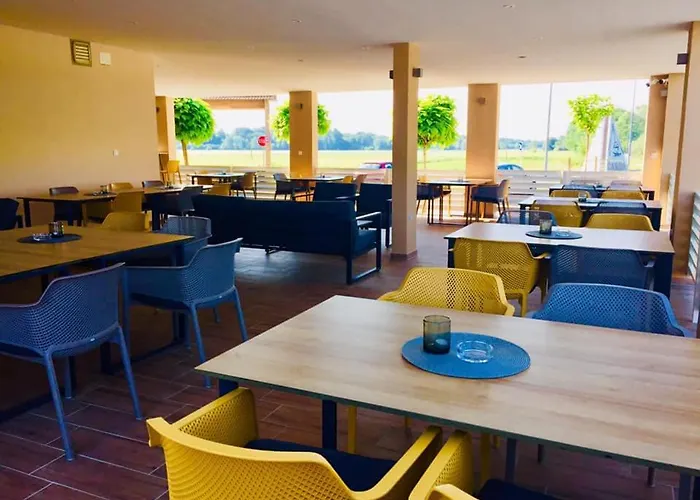 Restavracija In Prenocisca Carda 3* Martjanci