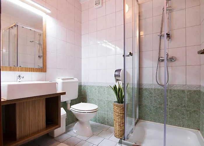 Restavracija In Prenocisca Carda מלון